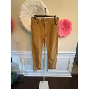 NWT LEVI'S STRAIGHT LEG CORDUROY SIZE 32/30